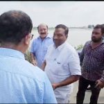 विधायक दीपक मंगला ने किया बाढ़ ग्रस्त गांव का दौरा