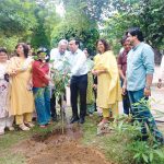 हरियाणा उदय आउटरीच कार्यक्रम के तहत सेक्टर-8 स्थित ईएसआई हॉस्पिटल में पौधारोपण कार्यक्रम का आयोजन