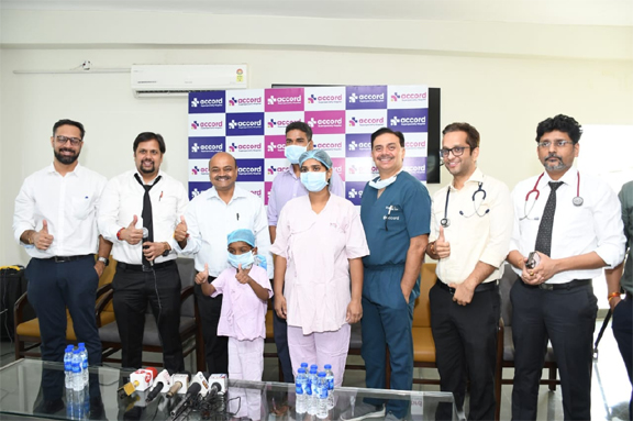एकॉर्ड में 5 साल के बच्चे का सफल किडनी ट्रांसप्लांट