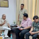 Cabinet Minister Moolchand Sharma gave directions to officers in the review meeting of problems related to Electricity Distribution Corporation