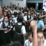 चंद्रयान-3 की सफल लैंडिंग पर देशभर में जश्न, बच्चों ने स्कूल में डांस किया