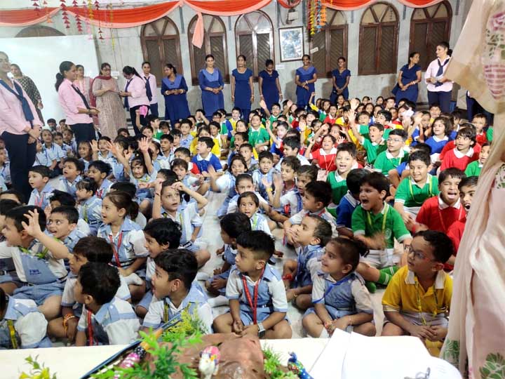 इस्कॉन मंदिर फ़रीदाबाद शानदार अंतर-स्कूल नृत्य प्रतियोगिता और ओपन सांस्कृतिक असाधारण कृष्णोत्सव 23 की मेजबानी कर रहा है