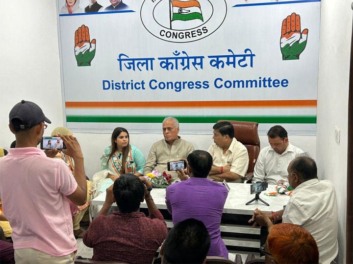 सरकार झूठे प्रलोभन देकर अपना काम निकलवा कर लोगों को गुमराह करती है : करण दलाल