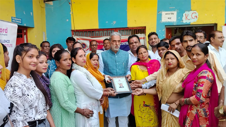 निःशुल्क हेल्थ चैकअप कैम्प( health camp ) का आयोजन