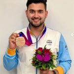मानव रचना के छात्र अनीश भानवाला ने 19वें एशियाई खेल में कांस्य पर साधा निशाना