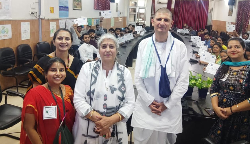 डी.ए.वी. शताब्दी महाविद्यालय में श्रीमद् भगवदगीता पर आधारित भावात्मक और अध्यात्मिक संवर्धन से प्रेरित कार्यशाला का आयोजन
