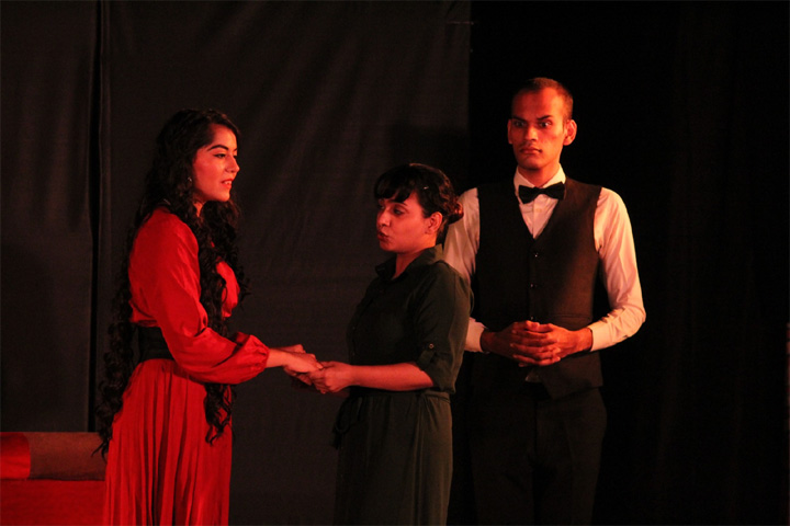 हरियाणा रंग उत्सव के शुभारंभ पर नो एग्ज़िट नाटक ने समां बांधा