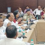 जन समस्याओं पर समयबद्ध कार्यवाही करें अधिकारी : डा. बनवारी लाल