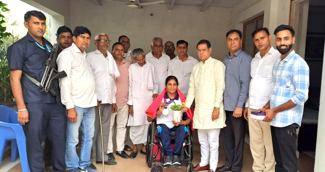 बेटियां मुस्कुराने का मौका देती हैं, इन्हें संवारें - राजेश नागर