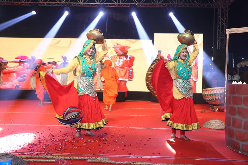 बड़ी चौपाल पर दिखी हरियाणवी संस्कृति की झलक