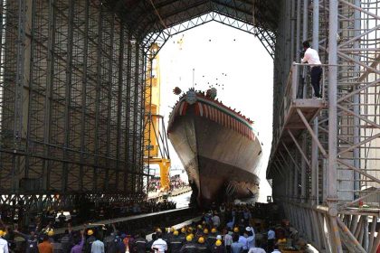 ब्रह्मोस मिसाइलों से लैस INS इंफाल नौसेना में शामिल हुआ, वॉरशिप में 8 बराक मिसाइल भी तैनात