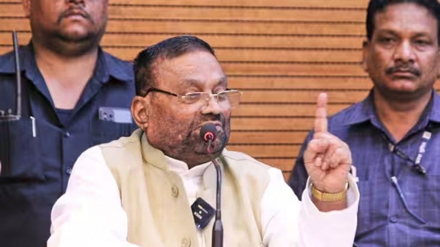 स्वामी प्रसाद फिर बोले-हिंदू कोई धर्म नहीं, एक धोखा, केशव ने कहा-उनकी बुद्धि को भगवान ने हर लिया