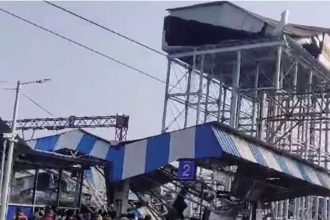 बंगाल के बर्द्धमान रेलवे स्टेशन पर पानी की टंकी गिरी, ट्रेन का इंतजार कर रहे दो पैसेंजर्स की मौत