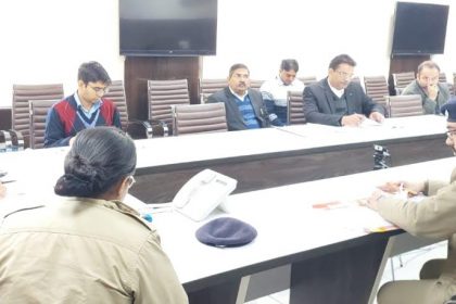एडीसी आनन्द शर्मा ने की चिन्हित अपराध मामलों की समीक्षा बैठक की