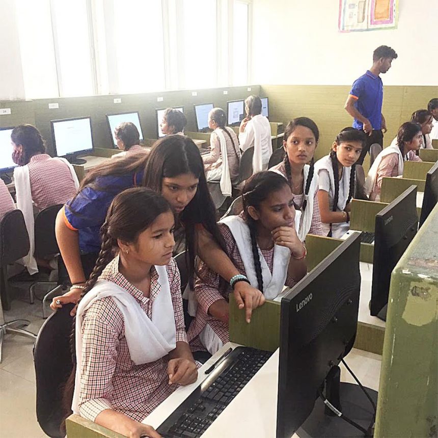 मानव रचना और डॉ. ओपी भल्ला फाउंडेशन निमाया फाउंडेशन के साथ मिलकर द स्मार्ट फेलोशिप योजना से महिलाओं को सशक्त बनाएंगे