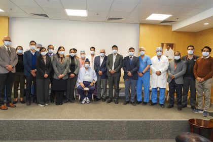 भारत में अपनी तरह का पहली सर्जरी, अमृता हॉस्पिटल, फ़रीदाबाद ने किडनी प्रत्यारोपण वाले 64 वर्षीय व्यक्ति में हाथ का प्रत्यारोपण किया