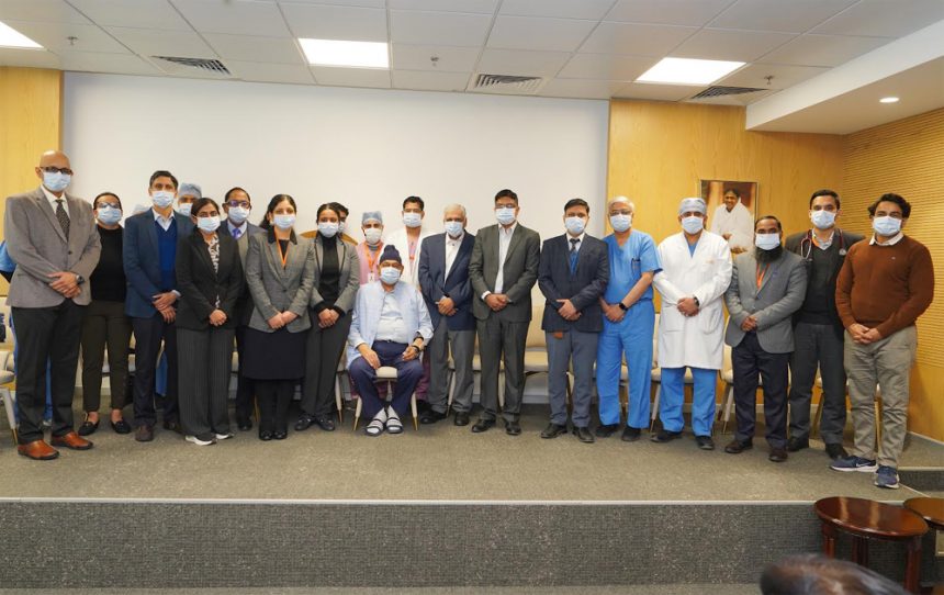 भारत में अपनी तरह का पहली सर्जरी, अमृता हॉस्पिटल, फ़रीदाबाद ने किडनी प्रत्यारोपण वाले 64 वर्षीय व्यक्ति में हाथ का प्रत्यारोपण किया