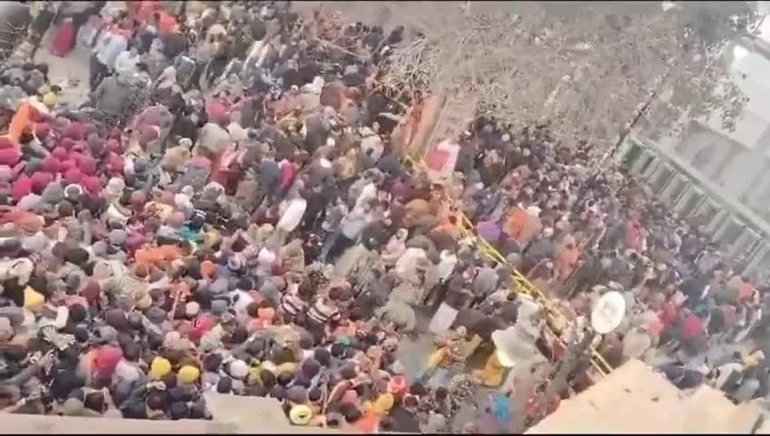 राम मंदिर में प्रशासन भीड़ नहीं संभाल पाया, पहले प्रमुख सचिव गृह और DG लॉ एंड ऑर्डर पहुंचे