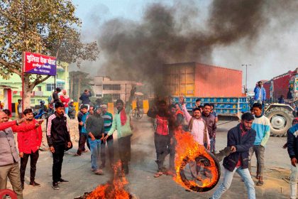 देशभर में ट्रक ड्राइवर्स की हड़ताल खत्म, MP में शाजापुर कलेक्टर को हटाया गया