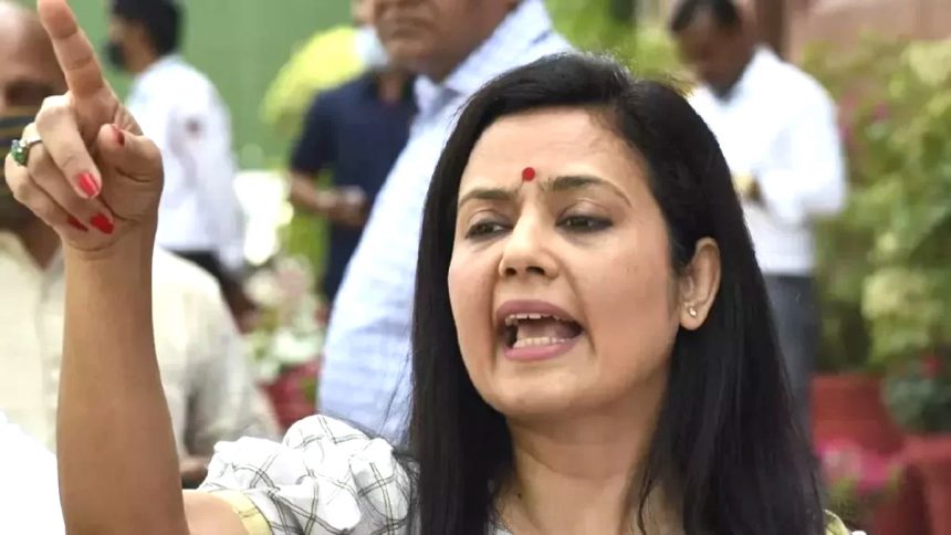 महुआ को फौरन बंगला खाली करने का नोटिस मिला, कैश फॉर क्वेरी केस में 8 दिसंबर को सांसदी गई थी