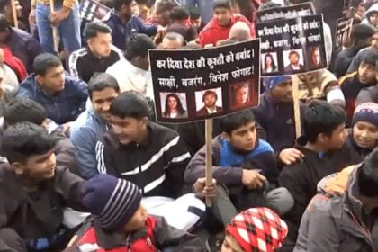 दिल्ली में अब जूनियर रेसलर्स का प्रदर्शन, आरोप- साक्षी, बजरंग और विनेश ने एक साल बर्बाद करवाए