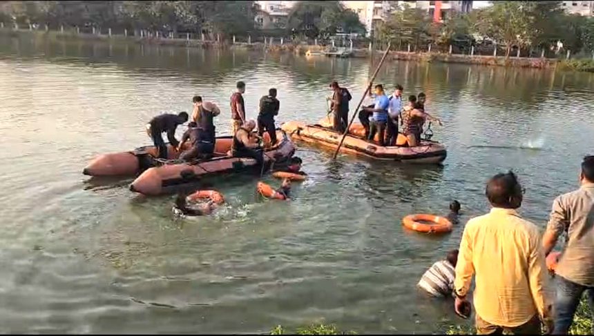 वडोदरा में नाव पलटी, 13 बच्चे, 2 टीचर की मौत, लाइफ जैकेट नहीं पहनी थी