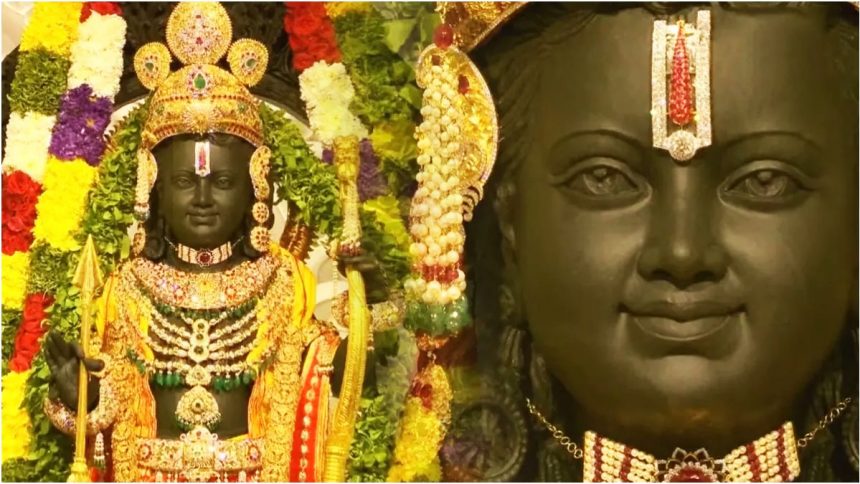 रामलला ने पहने 5 किलो सोने के आभूषण, हाथ-पैर में कड़ा, कमर में करधनी