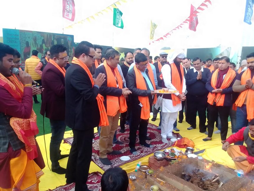 ओमैक्स ग्रुप ने श्री राम मंदिर प्राण प्रतिष्ठा समारोह के अवसर पर हवन का किया आयोजन