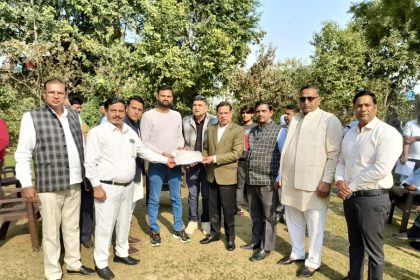 भोपानी गांव में कब्रिस्तान निर्माण के विरोध में विधायक राजेश नागर से मिले सरपंच व आसपास के गांव की सरदारी