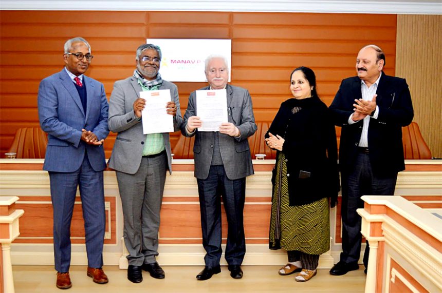 छात्रों को बेहतर स्वास्थ्य देखभाल प्रशिक्षण के लिए मानव रचना और अमृता हॉस्पिटल ने एमओयू पर हस्ताक्षर किए