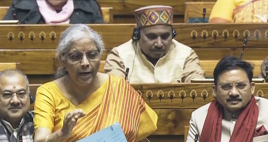 यूपीए ने अर्थव्यवस्था का सत्यानाश किया, इनकी नीति नेशन फर्स्ट नहीं, फैमिली फर्स्ट : निर्मला सीतारमण