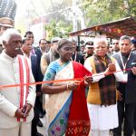 सूरजकुंड मेला देश-विदेश की सांस्कृतिक विरासत और हस्तशिल्पियों का महाकुंभ ही नहीं, बल्कि शिल्पकारों व कलाकारों के लिए बड़ा आर्थिक मंच भी है- राष्ट्रपति