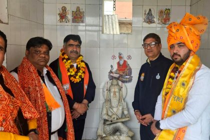 अनुसूचित मोर्चे के नवनियुक्त जिला अध्यक्ष गौरव चौहान ने राजकुमार वोहरा का किया स्वागत अभिनन्दन