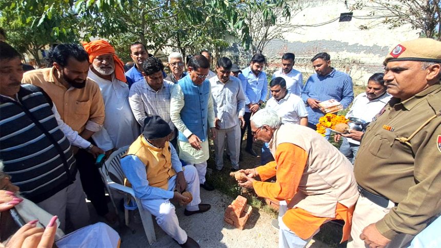 MLA Rajesh Nagar started construction work worth lakhs of rupees in Tilpat.