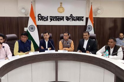 ग्रामीण क्षेत्रों में जलापूर्ति, साफ़-सफाई, सोलर लाइट, वाटर कूलर जैसी मूलभूत सुविधाएं हो सुनिश्चित: चेयरमैन विजय कुमार