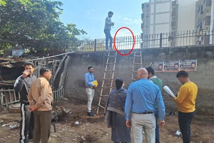 Shame on humanity: Throwing away the newborn; Dead body found stuck on iron grill