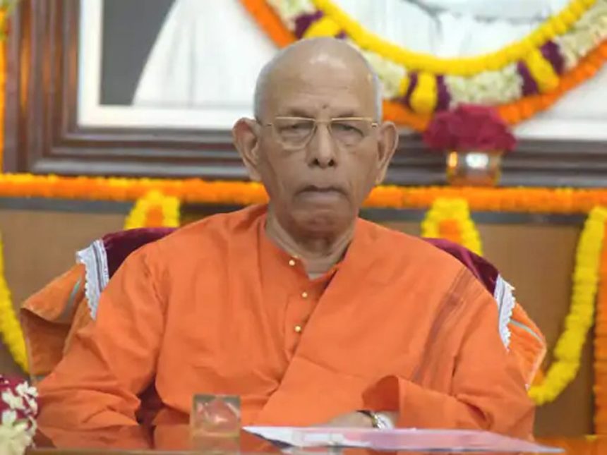 Ramakrishna Mission President Swami Smarananand is no more: breathed his last at the age of 95, PM Modi said - he left an indelible mark on countless hearts