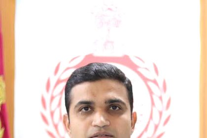 Motivate and make aware the youth of 18-19 years of age in the district to vote and make sacrifices in the great festival of democracy.