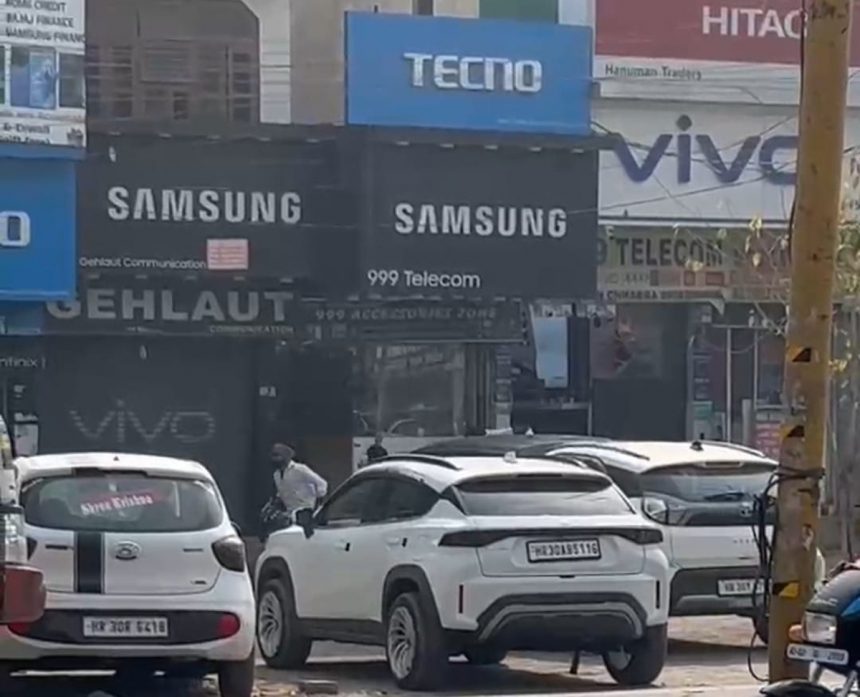 999 टेलीकॉम पर फायरिंग मामले में शामिल मुख्य फरार आरोपीयों को वारदात में सहयोग करने एवं योजना में शामिल तीसरा आरोपी भी गिरफ्तार