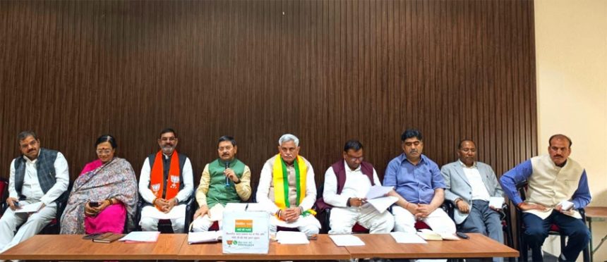 शनिवर को प्रदेश की सभी 90 विधानसभाओं में एक साथ चुनाव कार्यालय का होगा शुभारम्भ : मनीष ग्रोवर