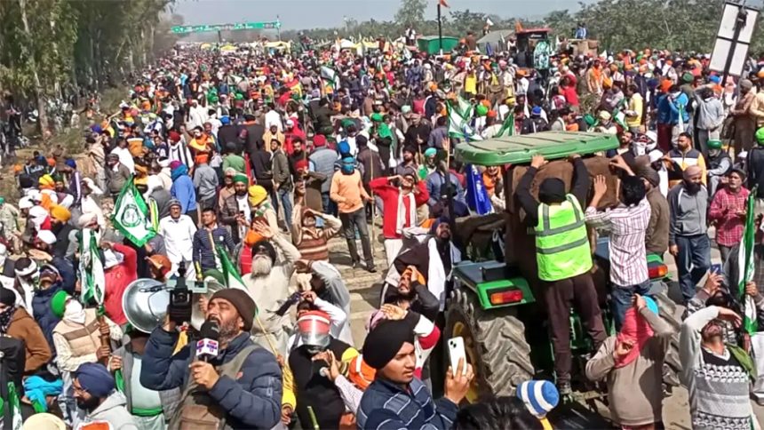 किसानों के दिल्ली कूच का ऐलान टला, बठिंडा में किसान शुभकरण का अंतिम संस्कार