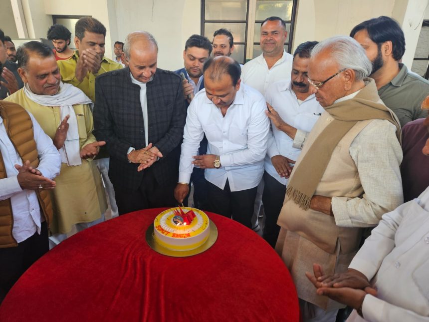 जन्मदिन पर सुमित गौड़ लिया जनता के मुद्दे को और जोर-शोर से उठाने का संकल्प