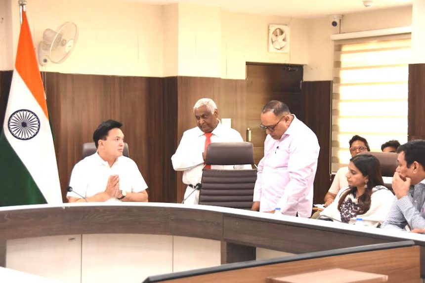 The administration is ready for the preparations for the Union Public Service Commission examinations to be held on 21st April in Faridabad district: - District Magistrate Vikram Singh