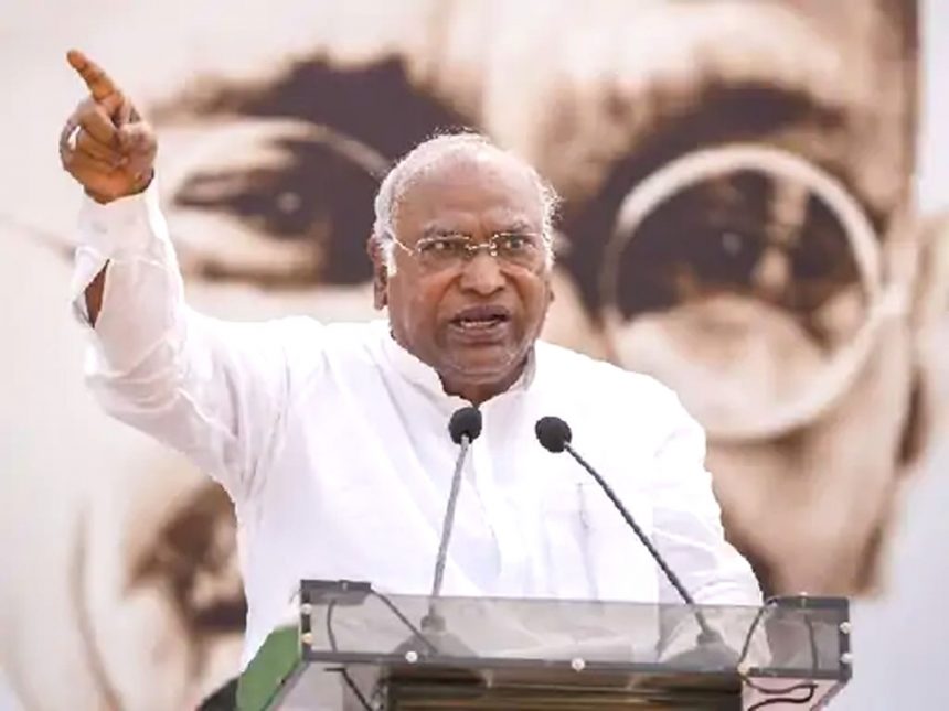 Kharge said – Modi's political ancestors are Muslim League supporters