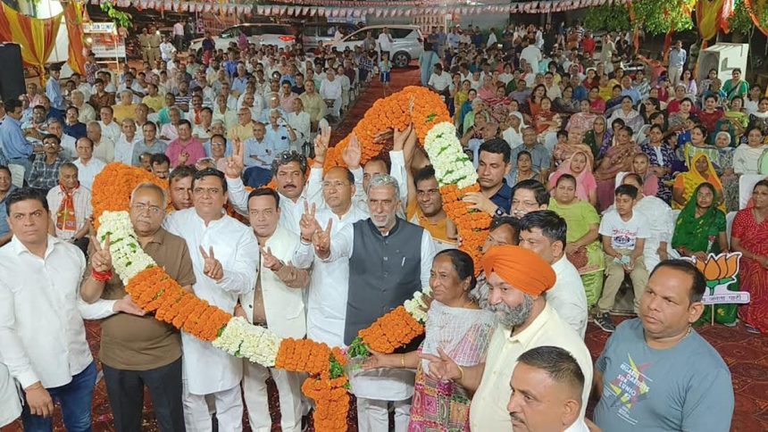 Organizer Sunil Kumar thanked the people of 36 communities for making the program a success.