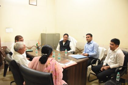 जिला फरीदाबाद के 8 लाख लोग लेंगे मतदाता शपथ : लोक सभा निर्वाचन अधिकारी विक्रम सिंह