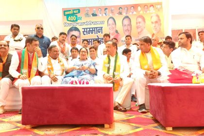 BJP District General Secretary Veerpal Dixit organized a grand public meeting in support of BJP candidate Chaudhary Krishna Pal Gurjar.