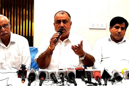 Krishnapal should share the formula to increase income with voters: Ved Prakash Yadav