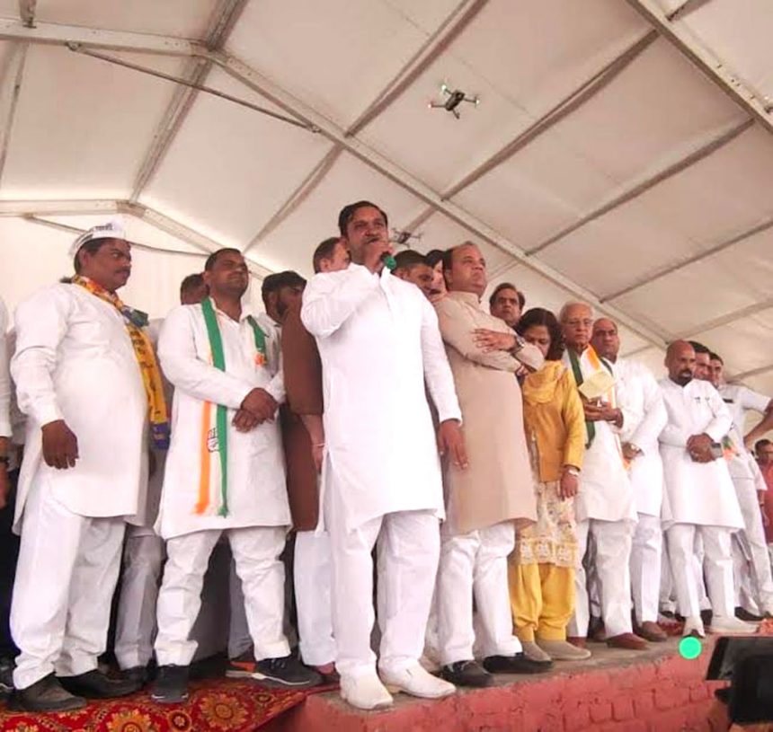 Congress leader Mandhir Singh Mann supported Congress Lok Sabha candidate Mahendra Pratap Singh with party strength.