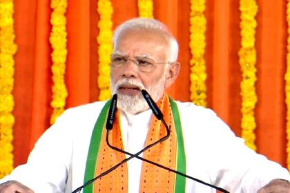 PM Modi took over the work, signed the first file